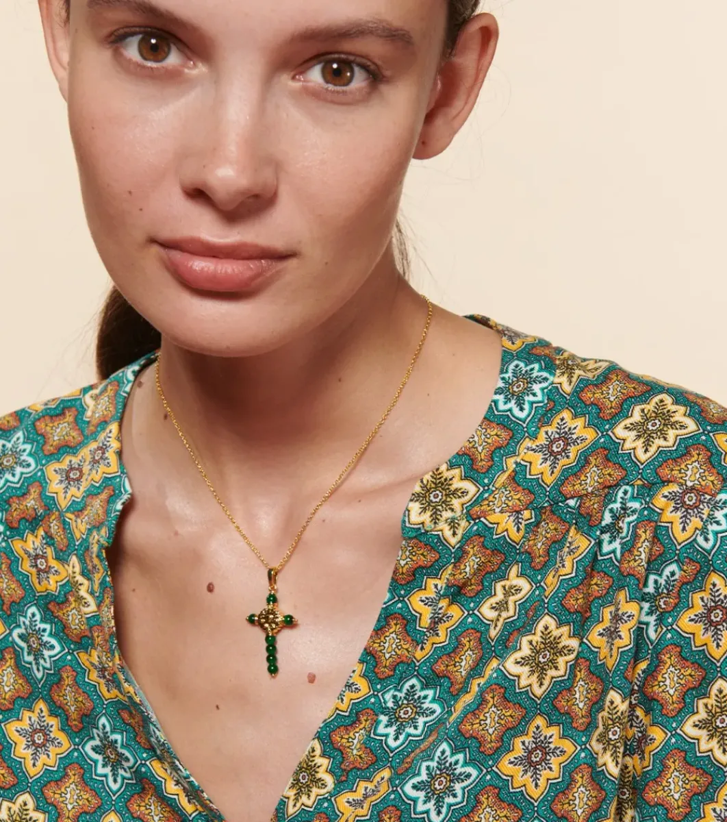 Femme Souleiado Bijoux | Collier Croix Fleur d'Arles et perles émeraudes