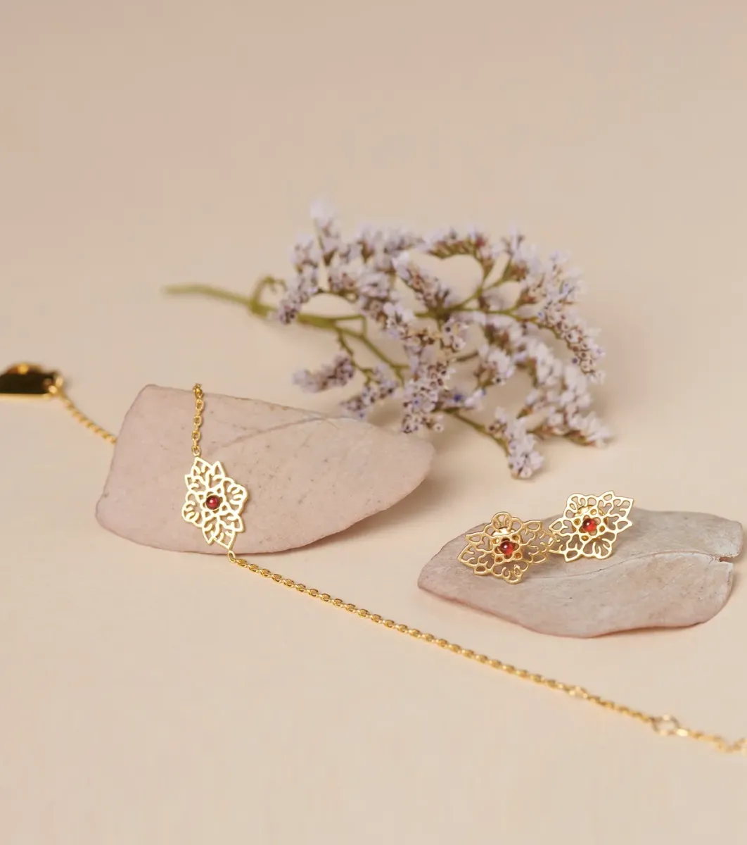 Femme Souleiado Bijoux | Collier Merveilleuse ajourée Grenat