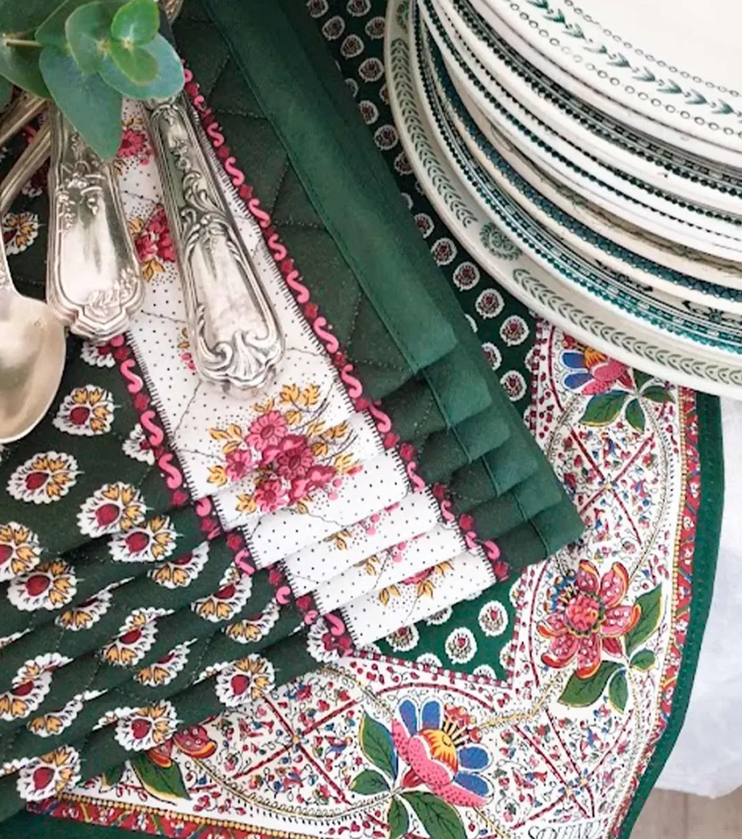 Souleiado Nos Tables Automnales | Set de table matelassé « La Fleur d'Arles » Vert cyprès